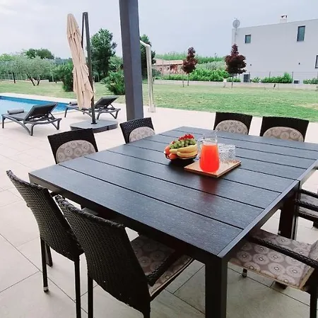 Luxury Village Jacob